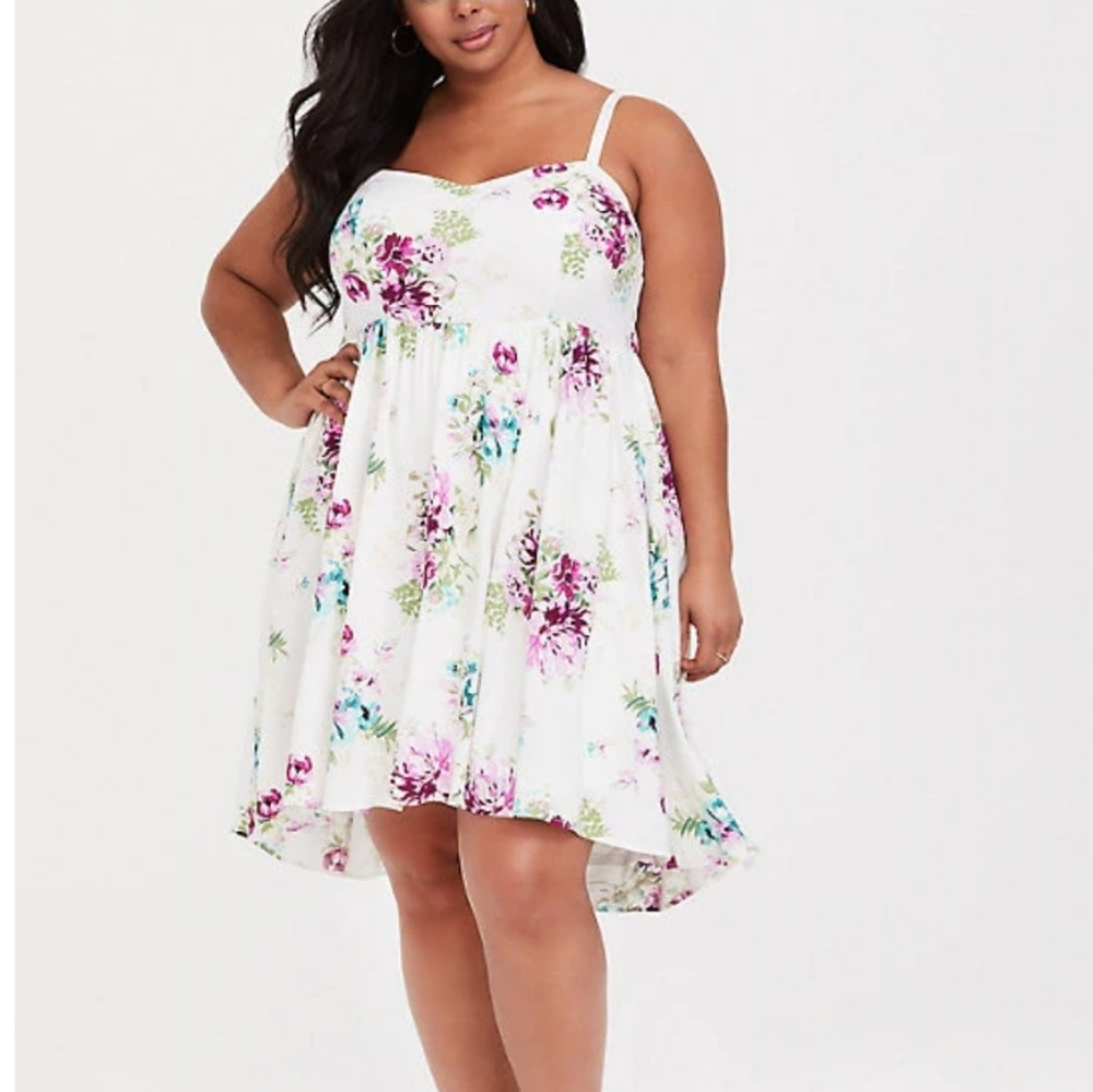 Floral Hi-Lo Skater Dress w/free earrings included